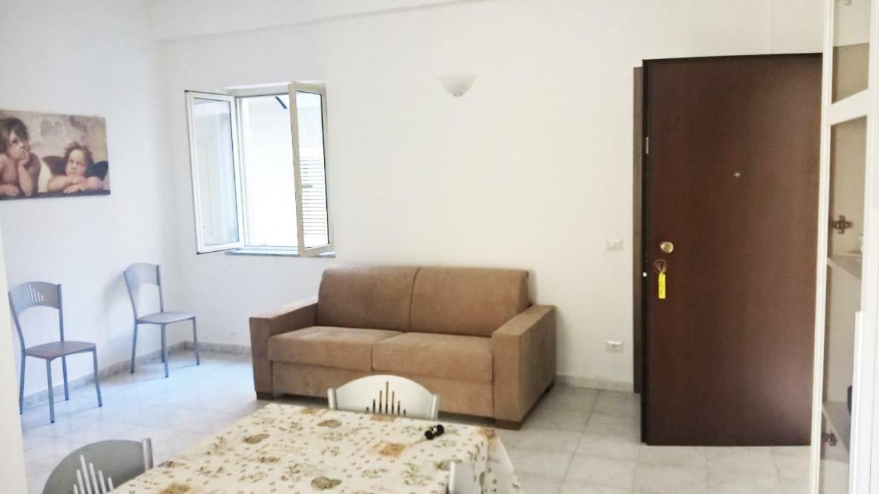 Climatizzato In Centro A 100M Dal Mare Villa Cirò Marina Eksteriør bilde