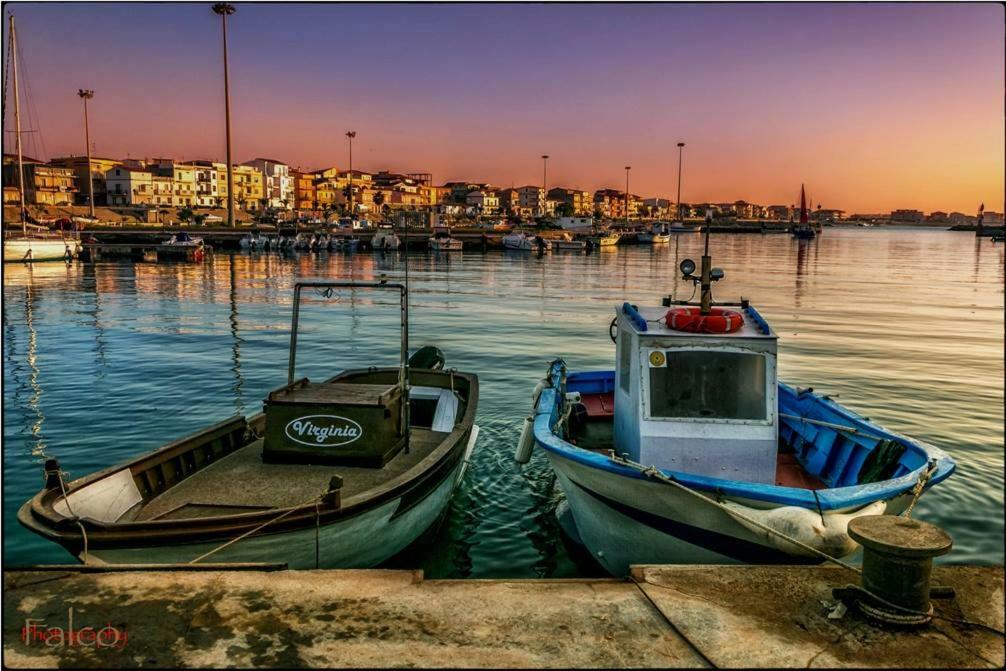 Climatizzato In Centro A 100M Dal Mare Villa Cirò Marina Eksteriør bilde